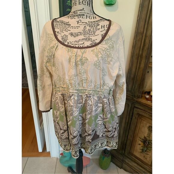 Art & Soul Tunic - Picture 1 of 5